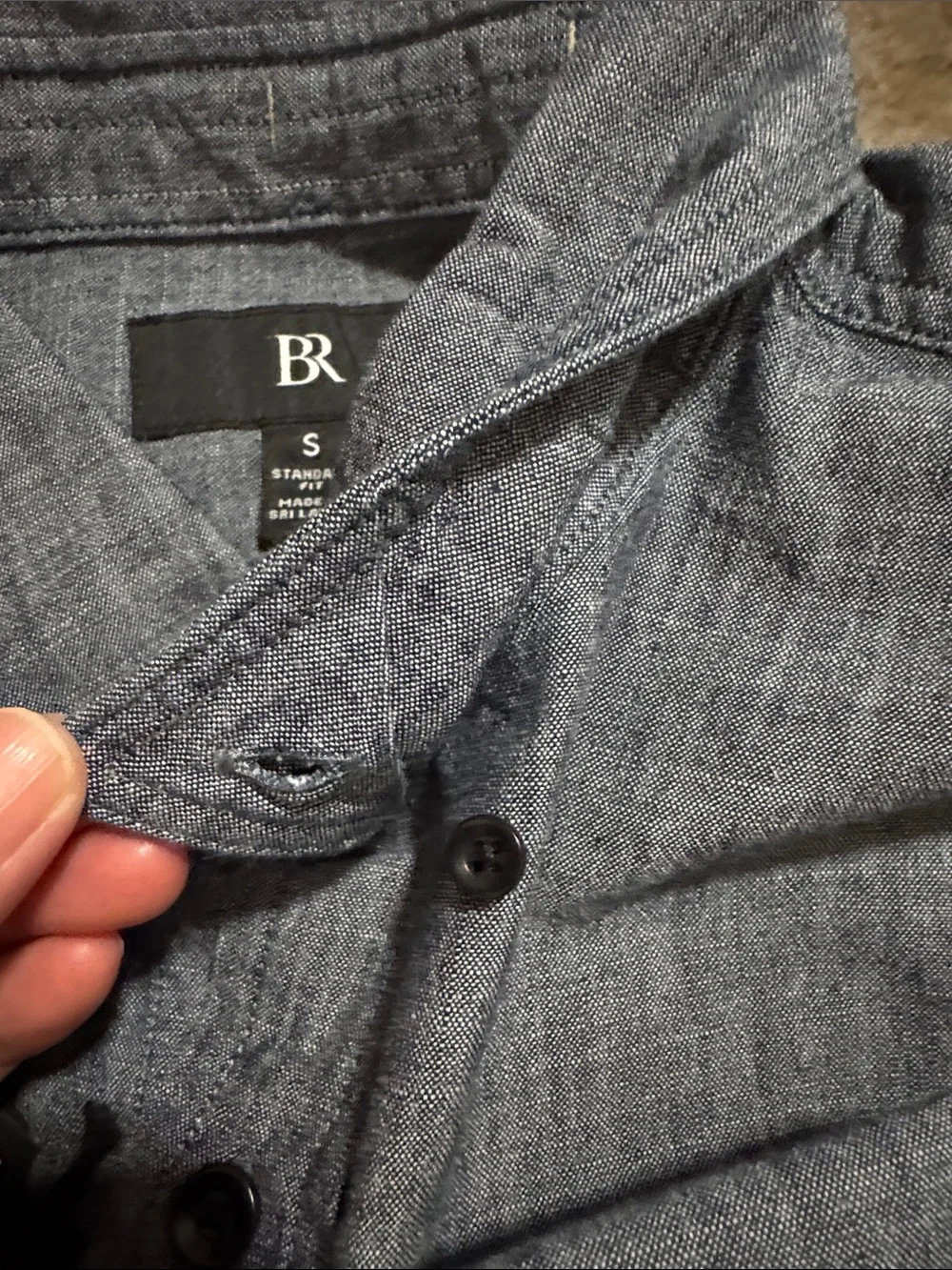 Banana Republic Chambray Long Sleeve Button Down Shirt Blue Standard Fit NWT-S